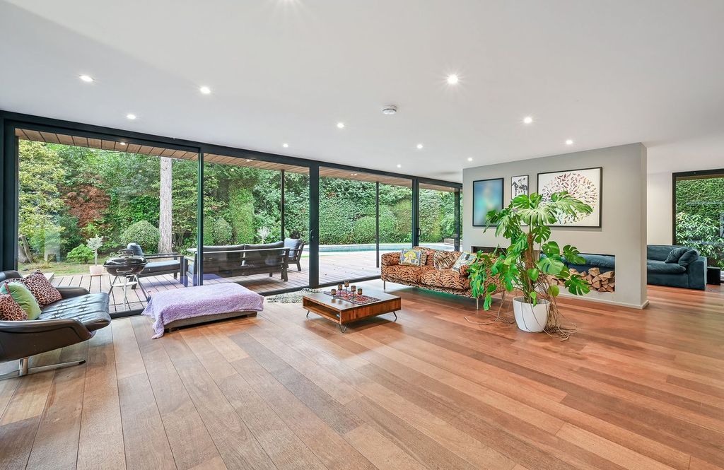 Property photo 2 of 29