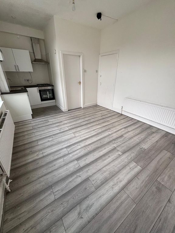 Property photo 3 of 4 Gallery