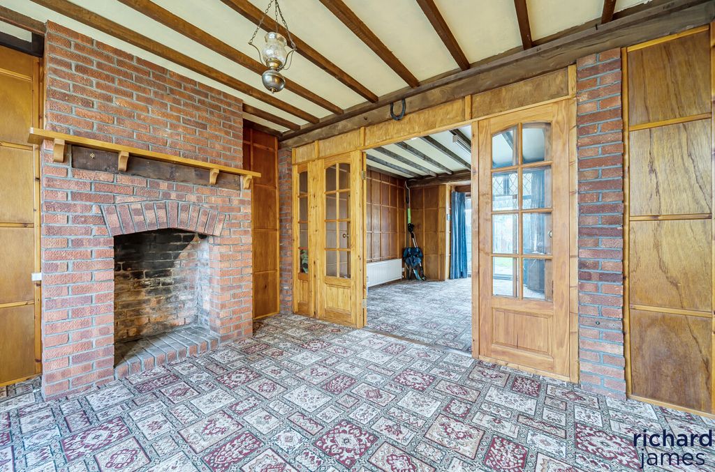 Property photo 2 of 12 F4070d2F53724d789c850823c0E93B81