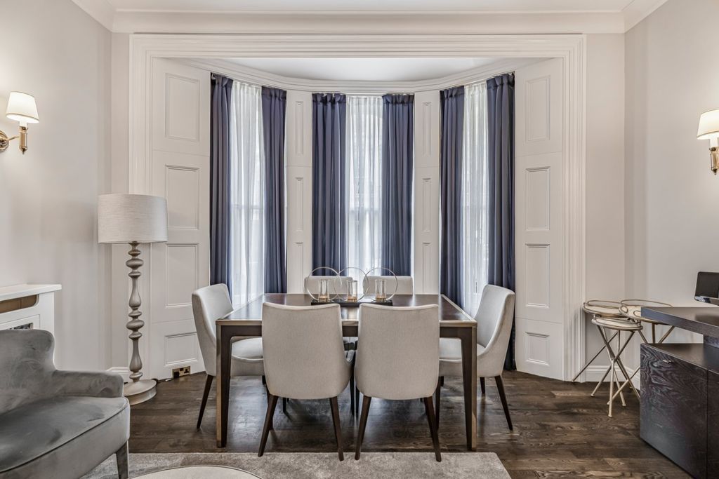 Property photo 2 of 19 Picture No. 11