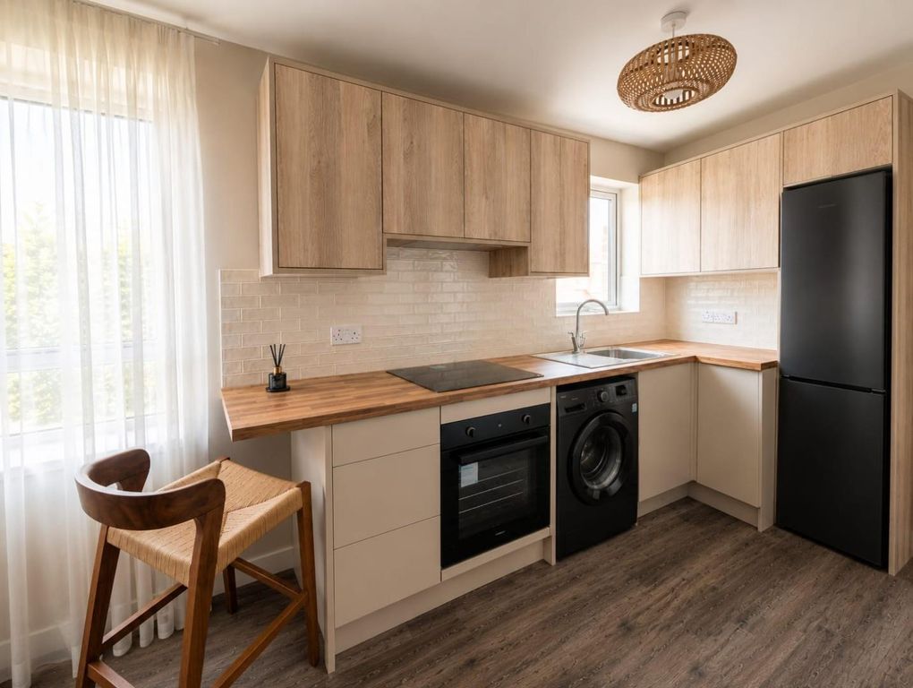 Property photo 2 of 11 Open Plan Living / Sleeping Area