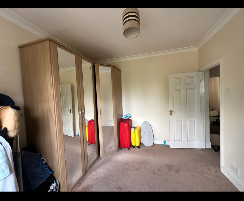 Property photo 2 of 5 Gallery