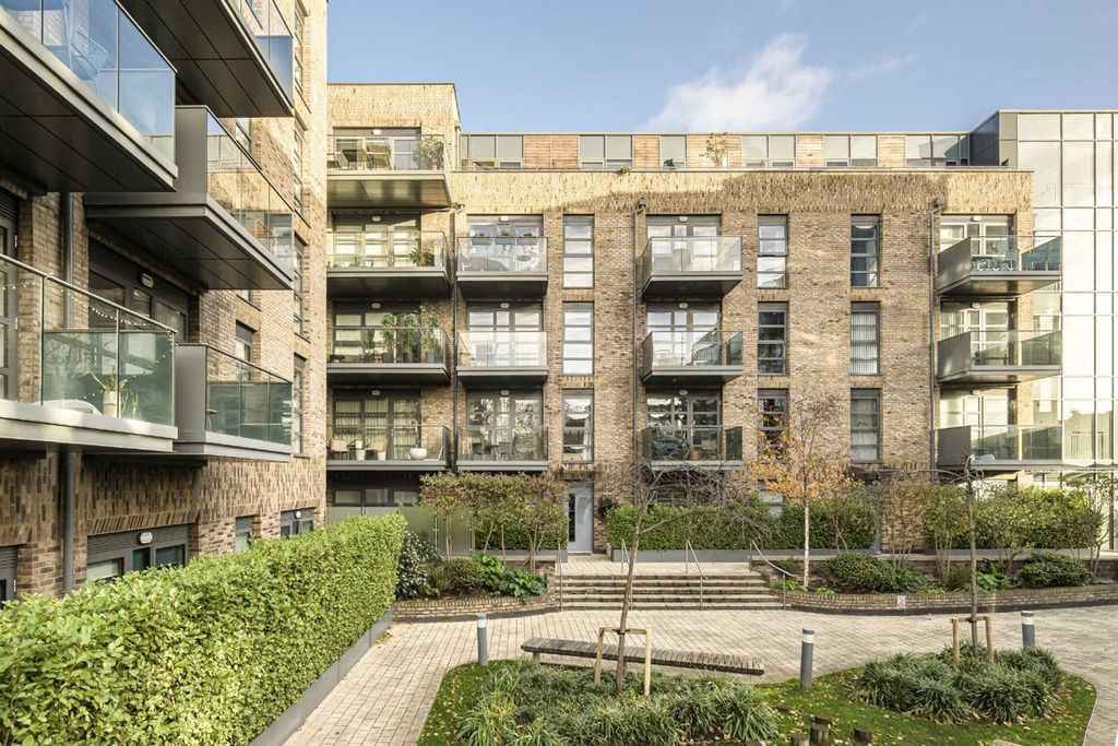 Property photo 1 of 9