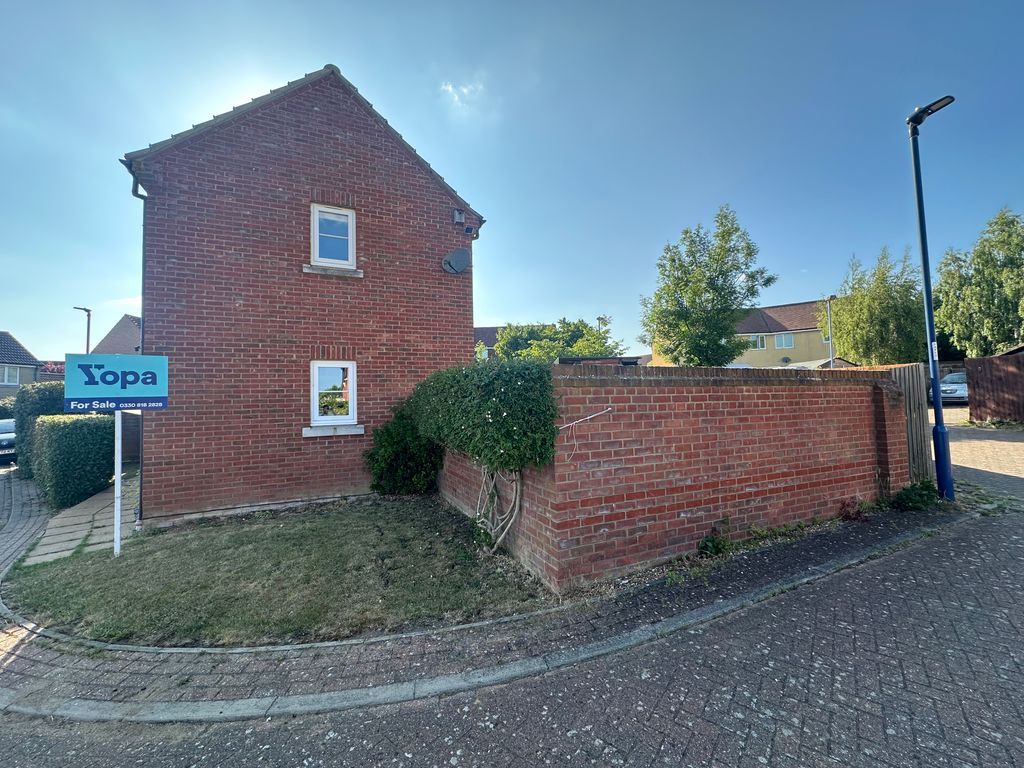 Property photo 2 of 28 Side Aspect