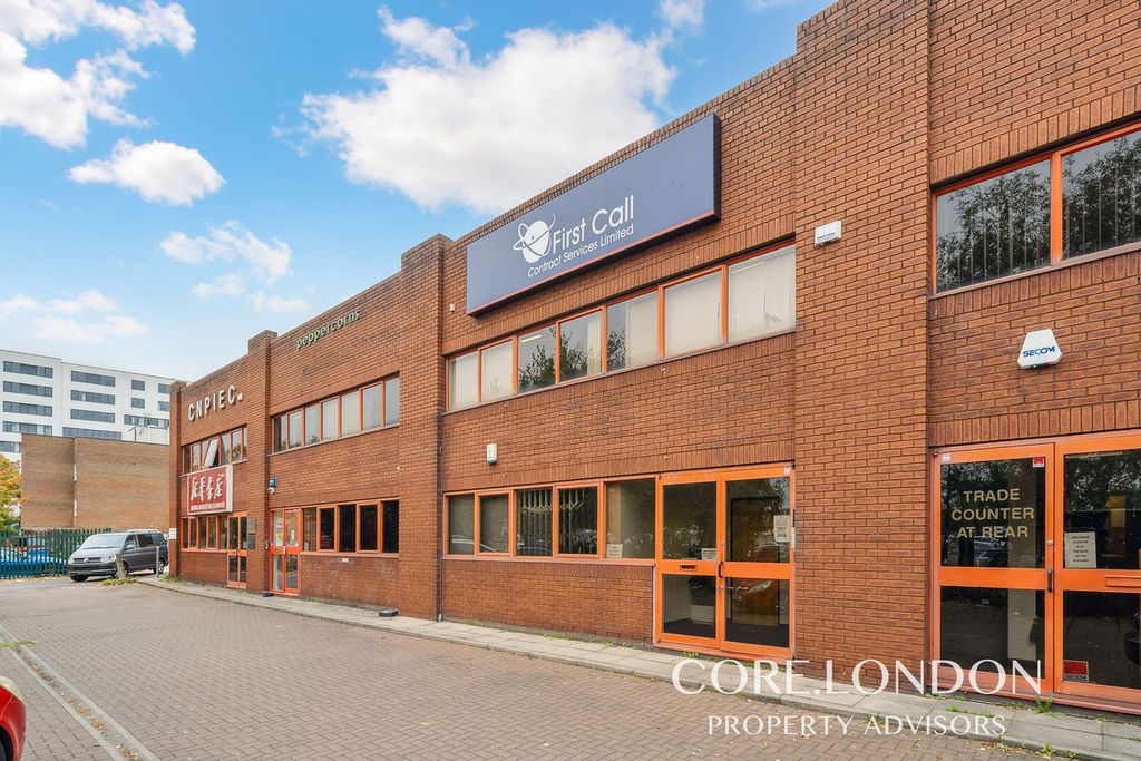 Property photo 1 of 6