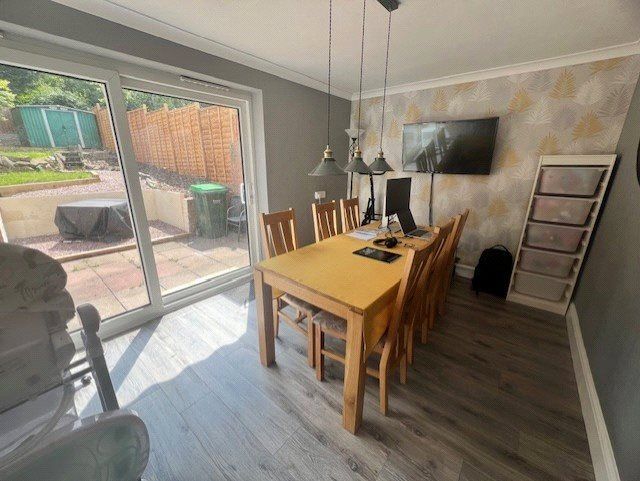 Property photo 2 of 11 Dining Room
