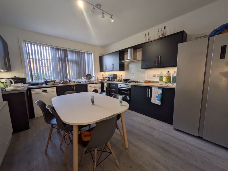 Property photo 3 of 14 Photo 5