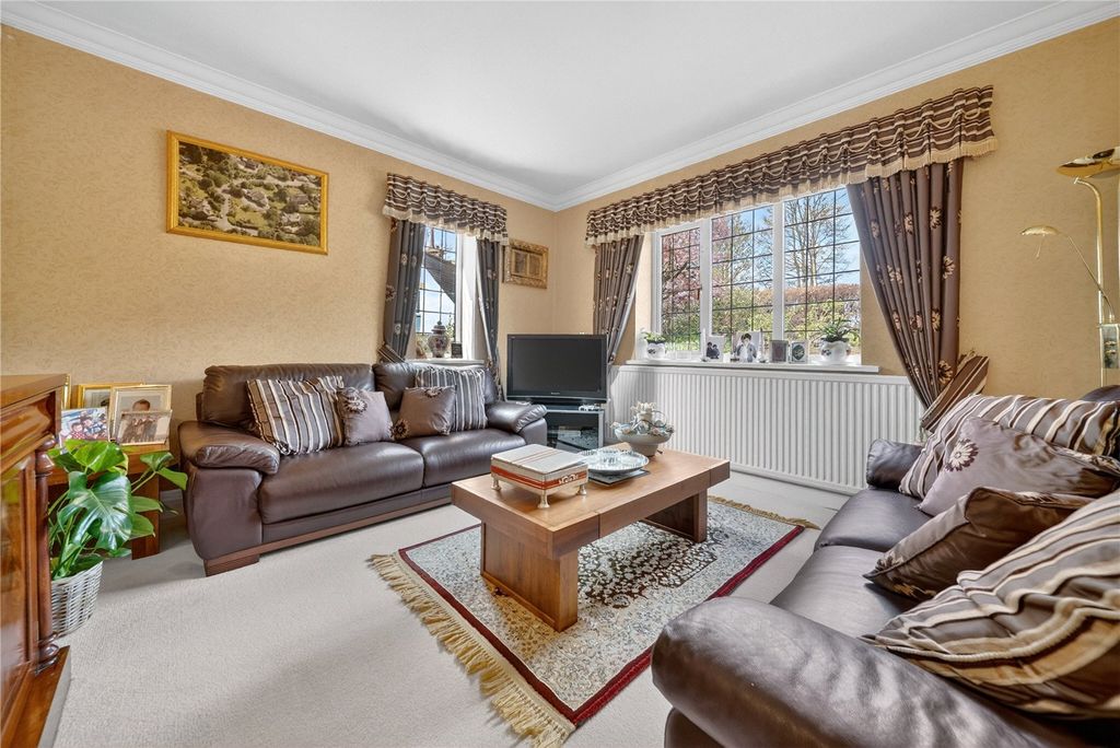 Additional image 7 of 6 bed detached house for saleKushgar, Acacia Park Crescent, Bradford BD10