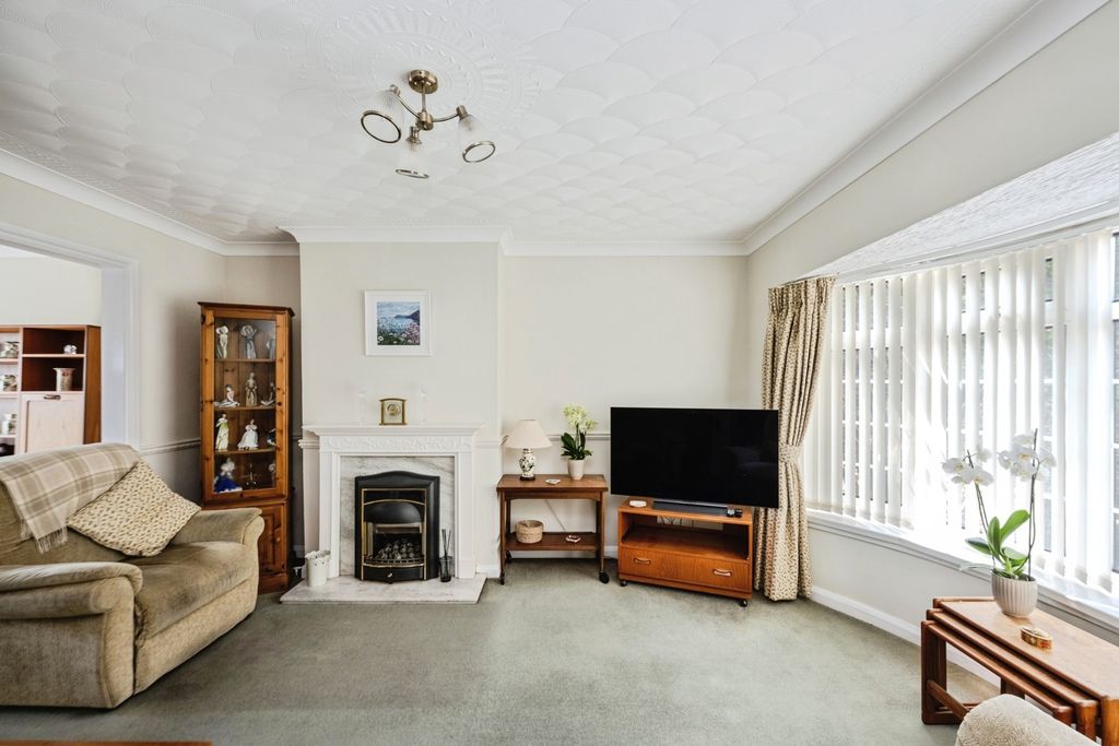 Property photo 2 of 16 Pbox-Img.Jpg