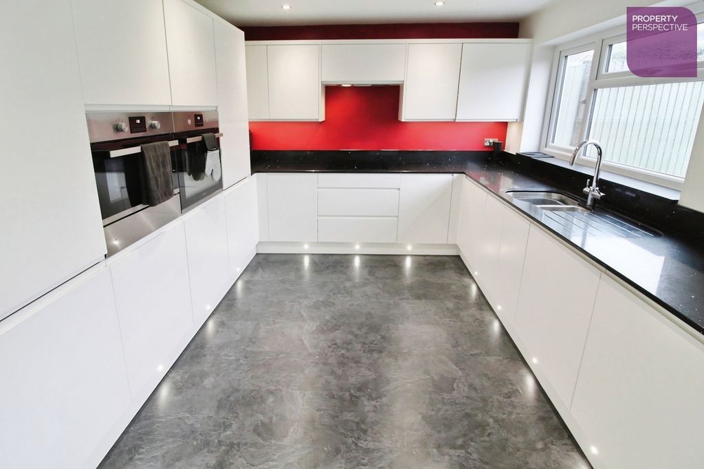 Property photo 3 of 10 Living Dining Kitchen