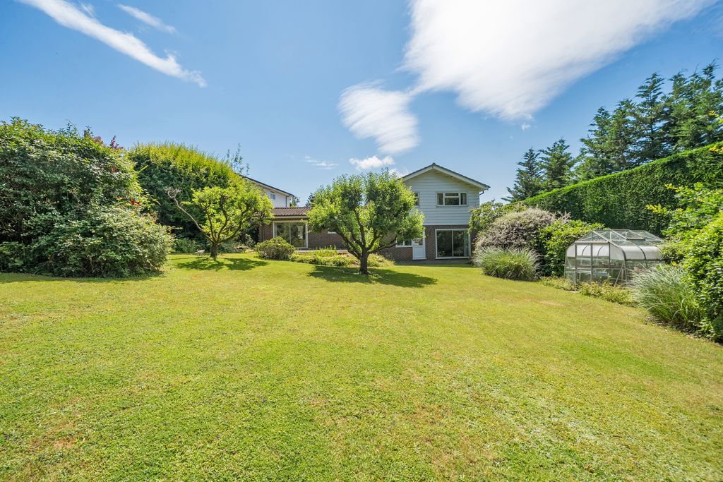 Property photo 3 of 16 Property Image