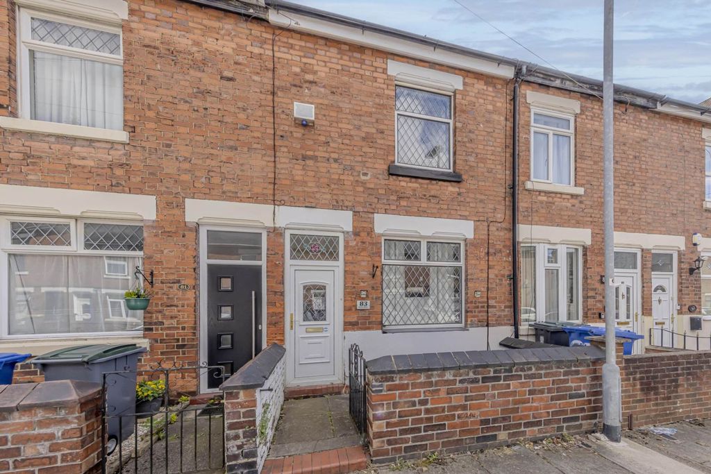 Property photo 2 of 18