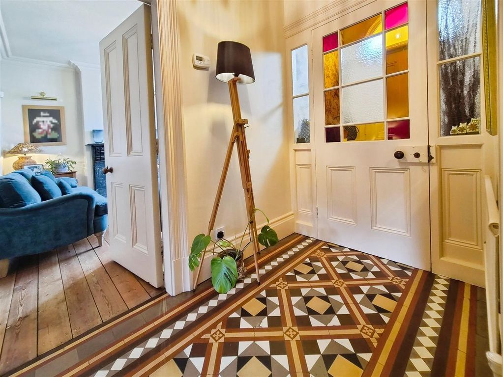 Property photo 3 of 38 Entrance Hallway