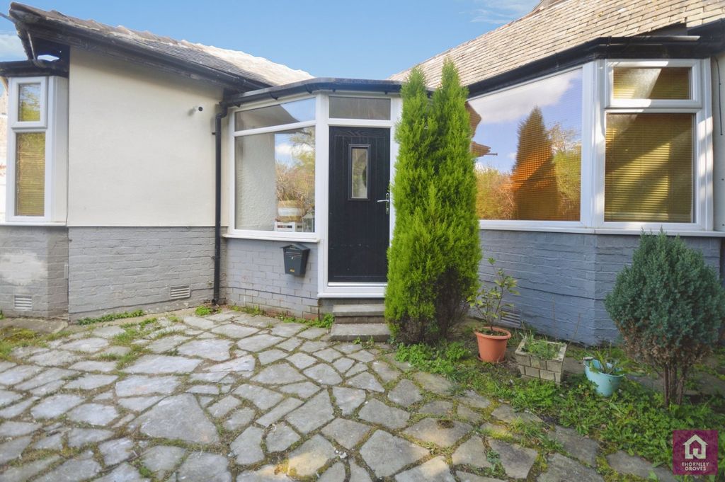 Property photo 1 of 14 Front