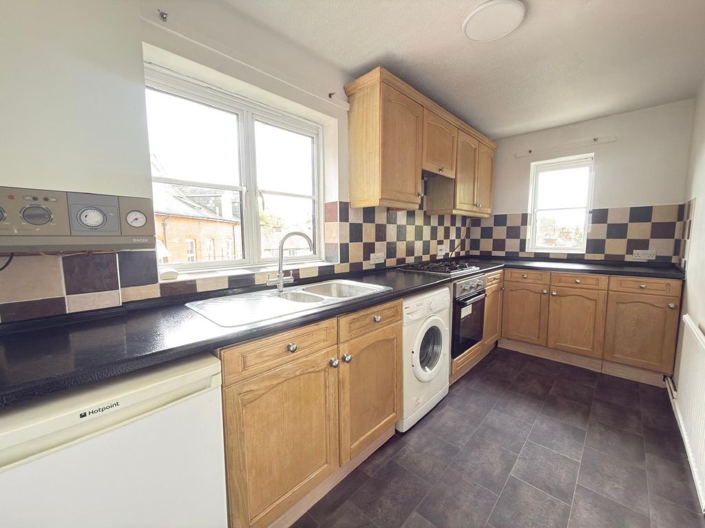 Property photo 3 of 8 Picture No. 06
