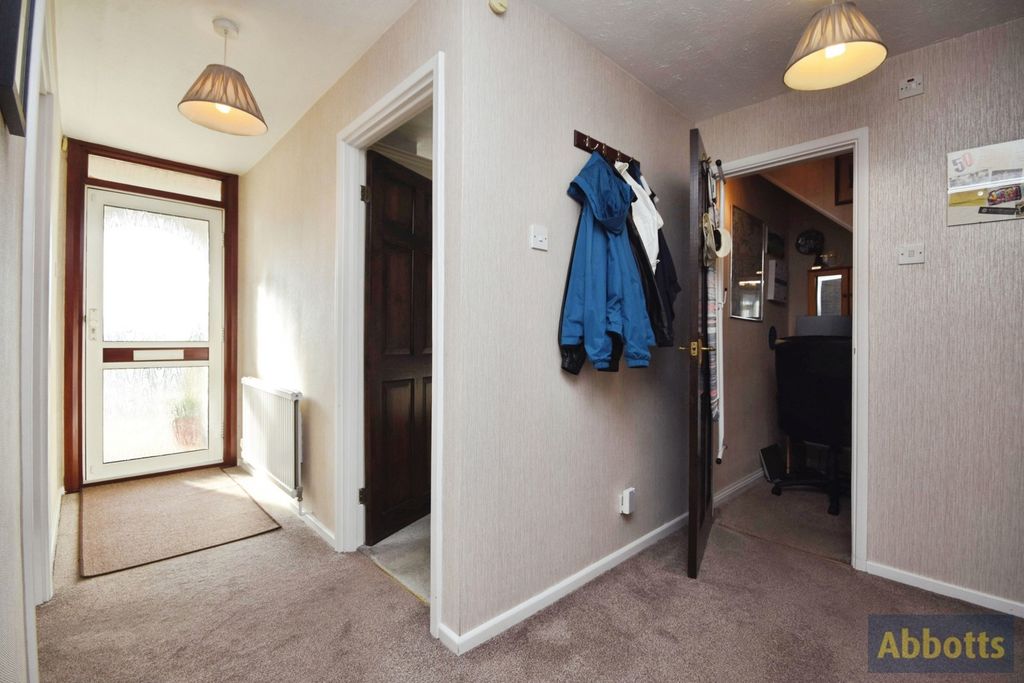 Property photo 3 of 21 Pbox-Img.Jpg