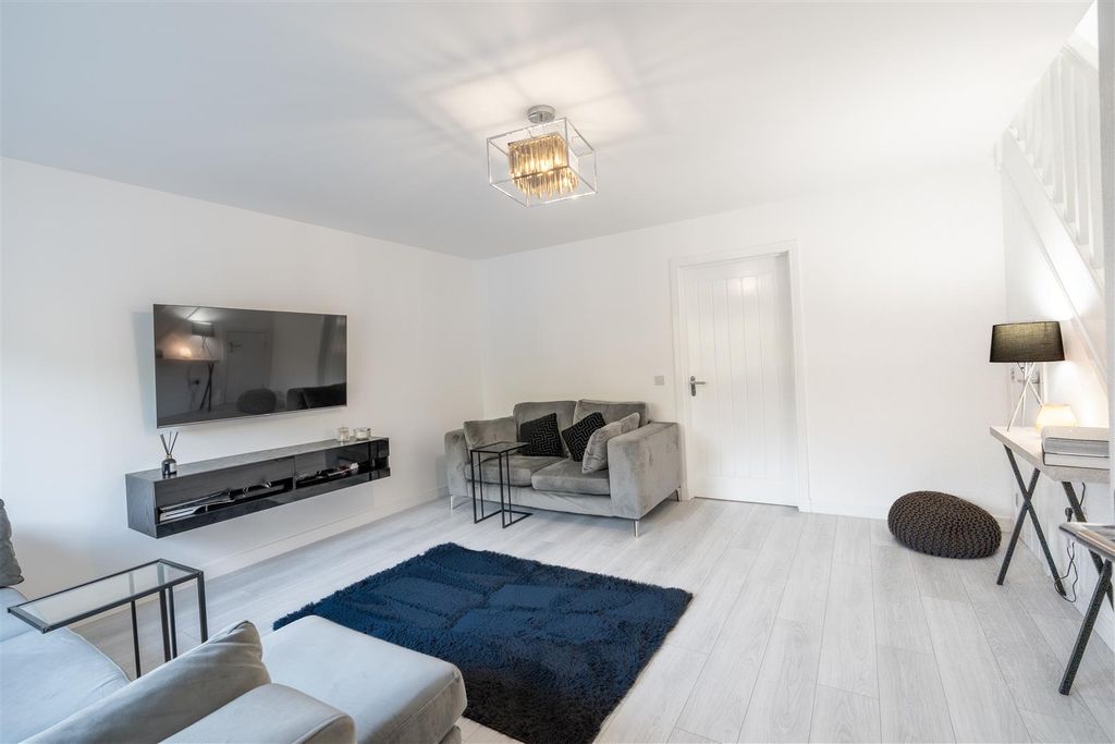 Property photo 3 of 15 Lounge-2.Jpg