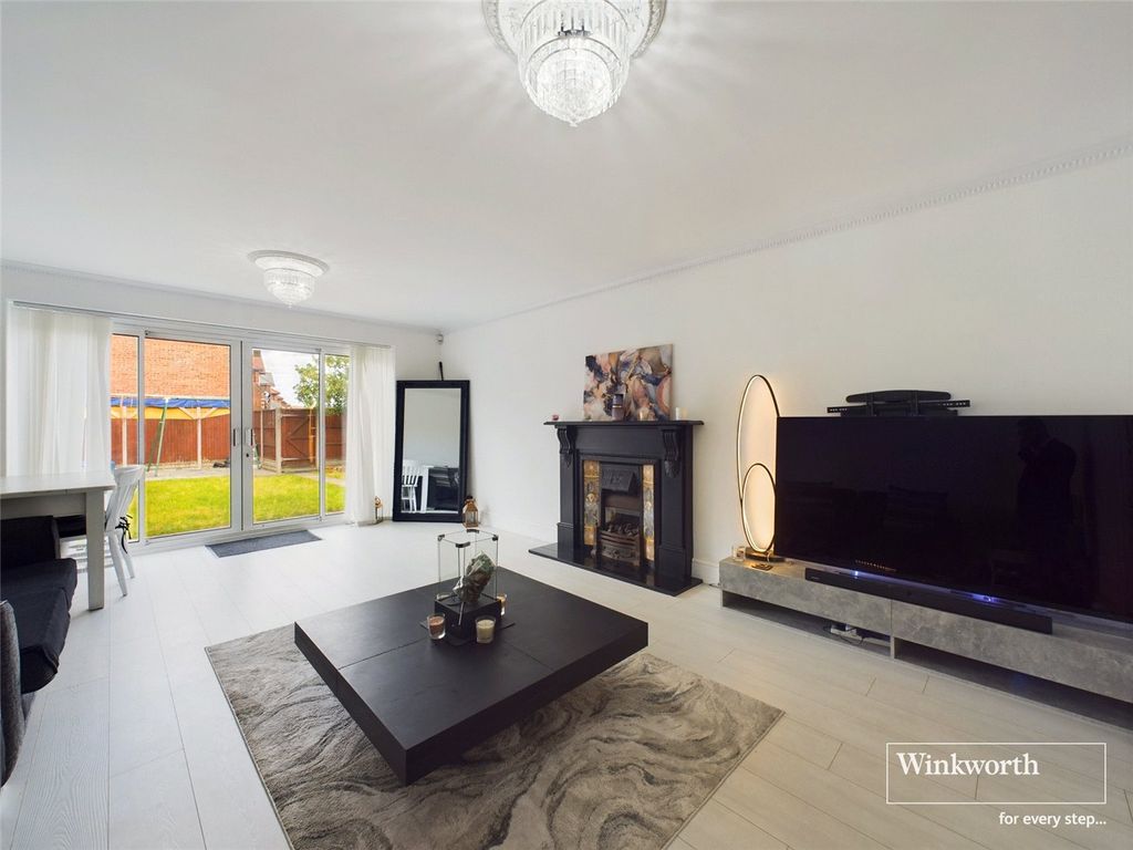 Property photo 2 of 11 Reception Room
