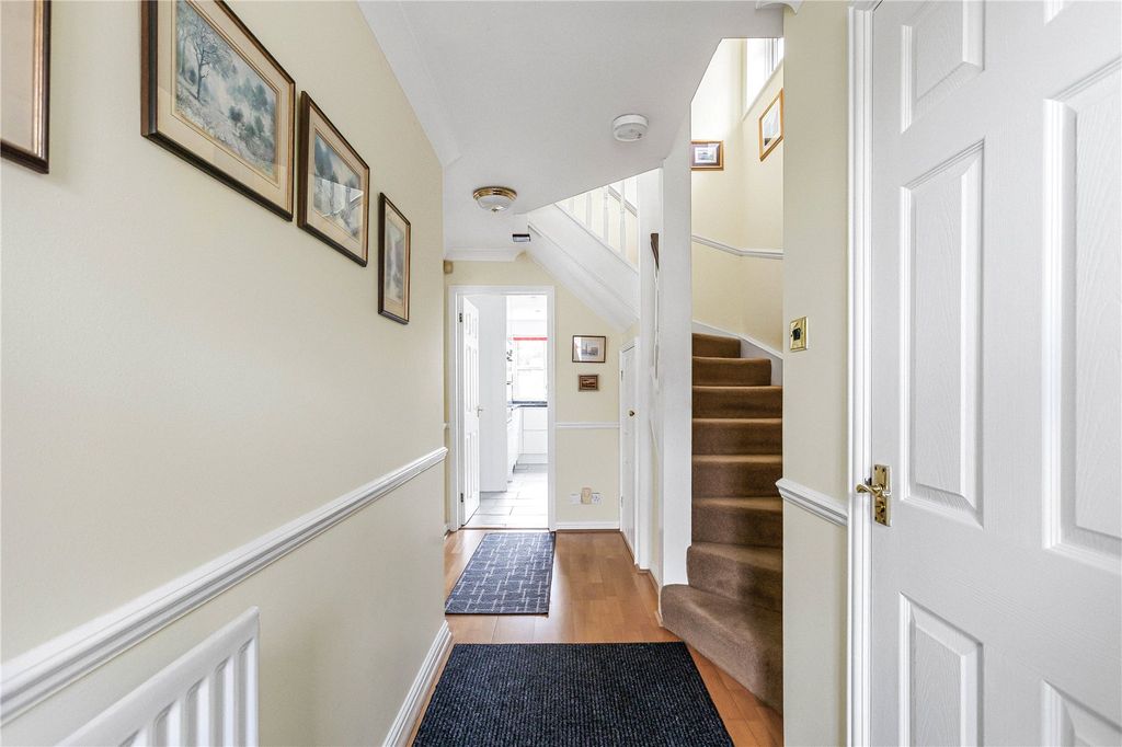 Property photo 2 of 15 Picture No. 16