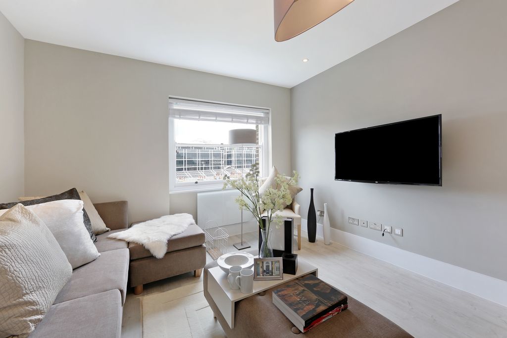 Property photo 3 of 10