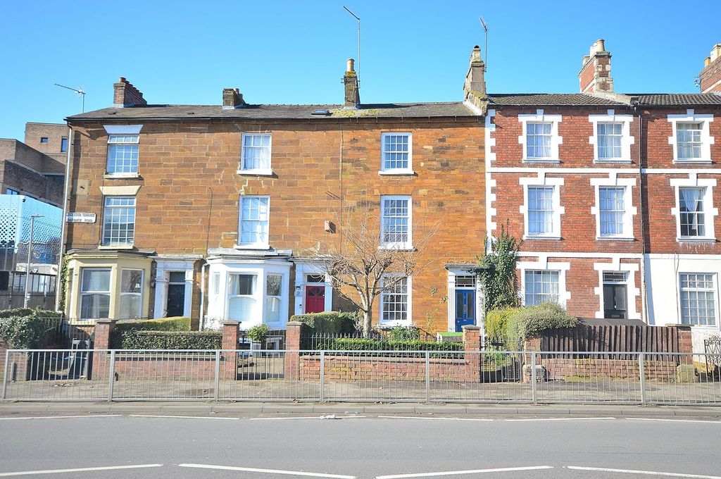 Property photo 1 of 24