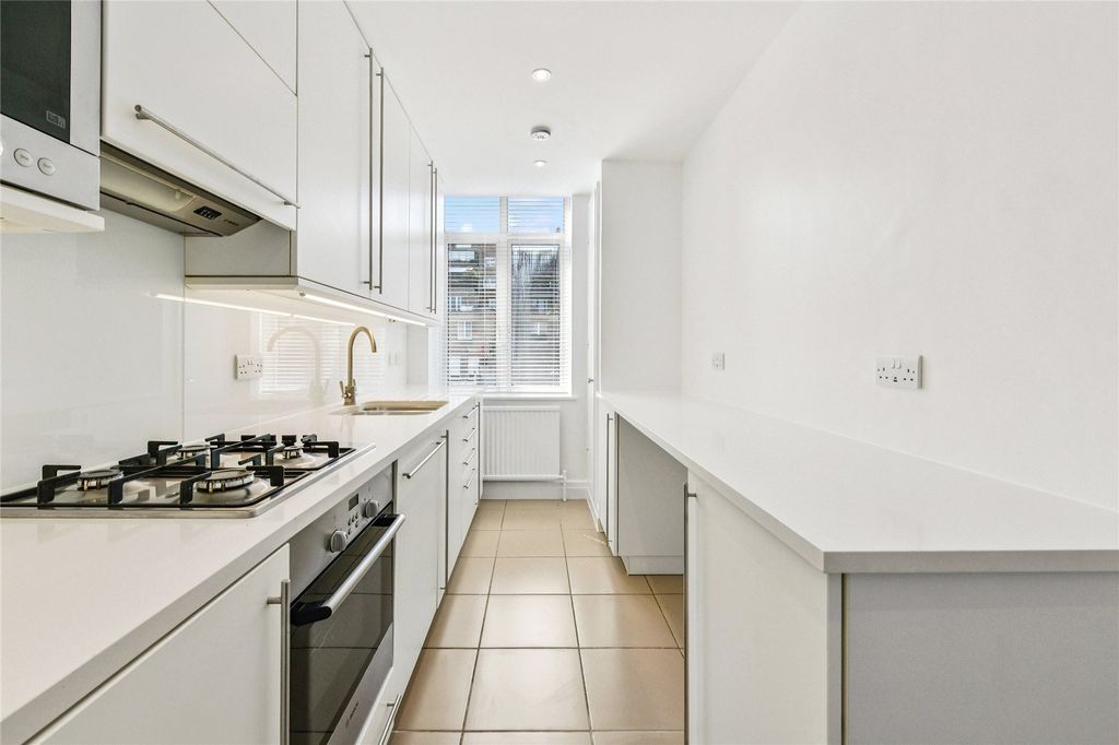 Property photo 3 of 17 Picture No. 22