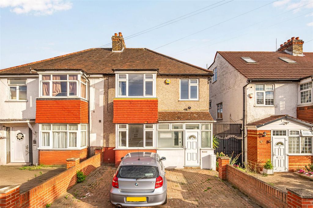 Property photo 1 of 13 26 The Approach-1.Jpg