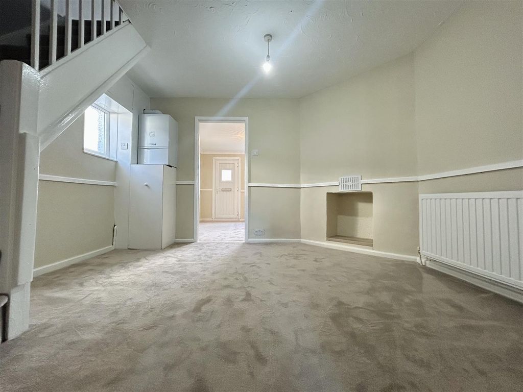 Property photo 3 of 13 Dining Room
