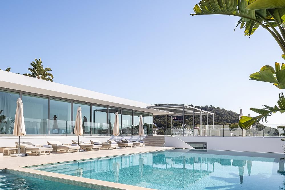 Property photo 1 of 30 Villa La V - Cap Martinet Ibiza
