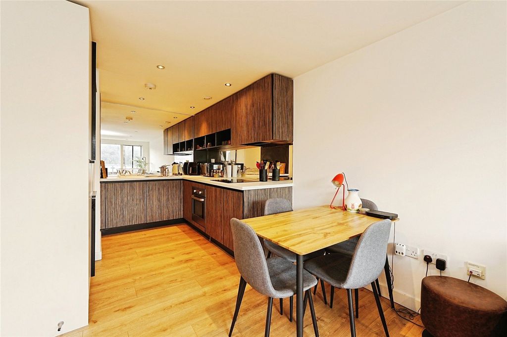Property photo 2 of 15 Picture No. 08
