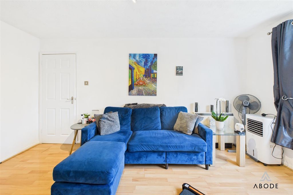 Property photo 3 of 12 Cam02544G0-Pr0266-Still002.Jpg