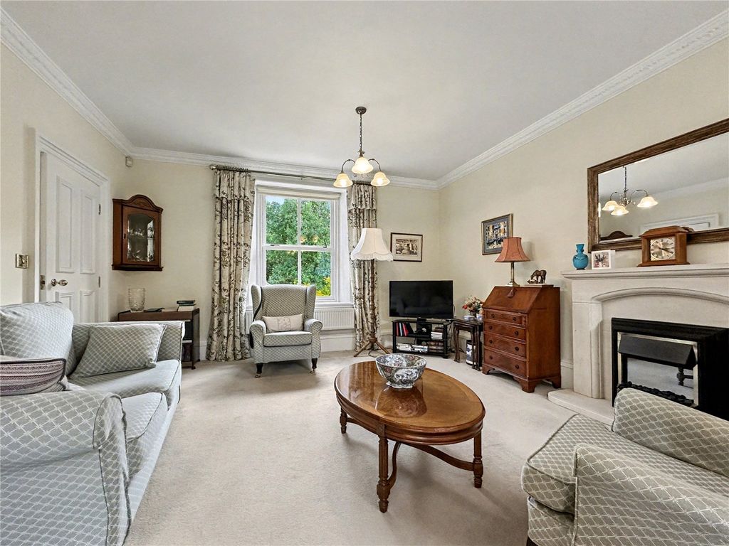 Property photo 2 of 15 Picture No. 10