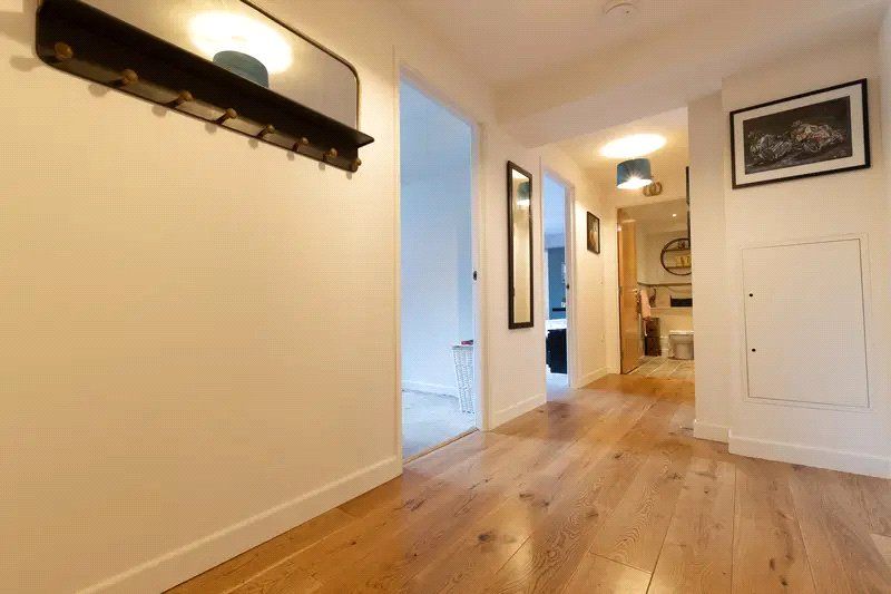 Property photo 2 of 11 Picture No. 15