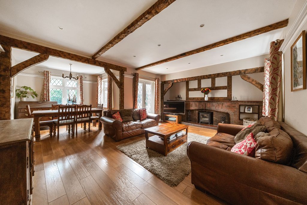 Property photo 2 of 12
