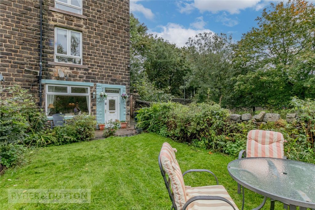 Property photo 1 of 15 Garden