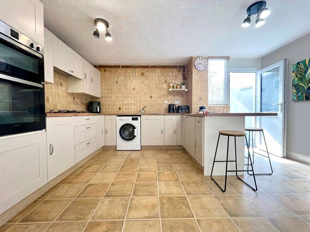 Property photo 2 of 15