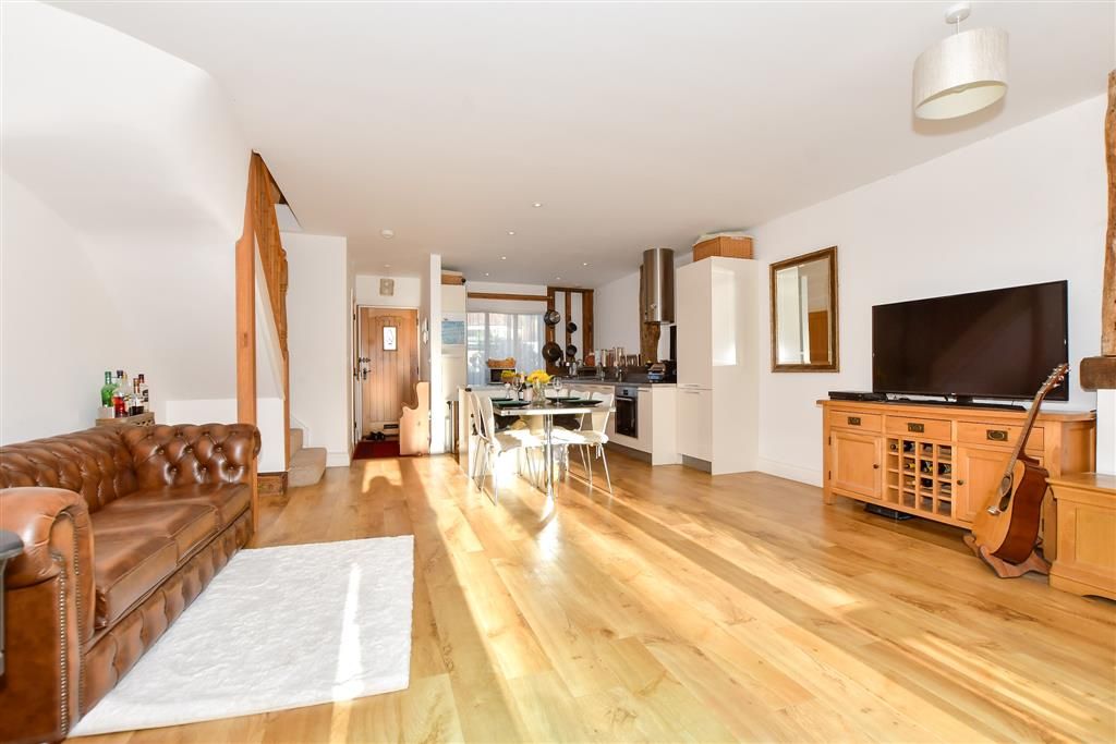 Property photo 3 of 16 Lounge/ Kitchen