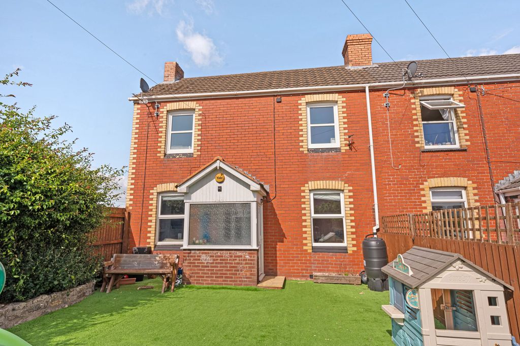 Property photo 1 of 31