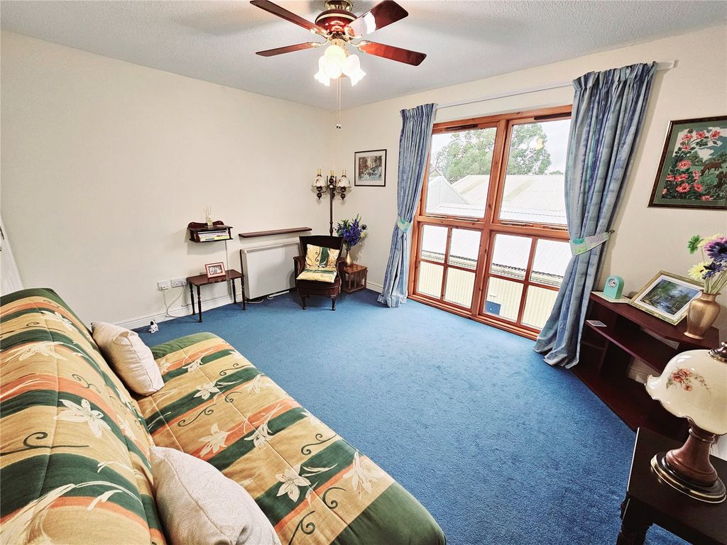 Property photo 3 of 12 Picture No. 19