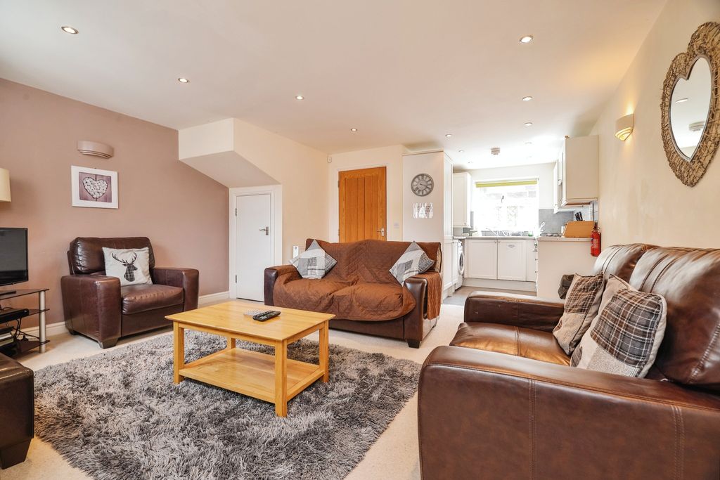 Property photo 3 of 14 Photography