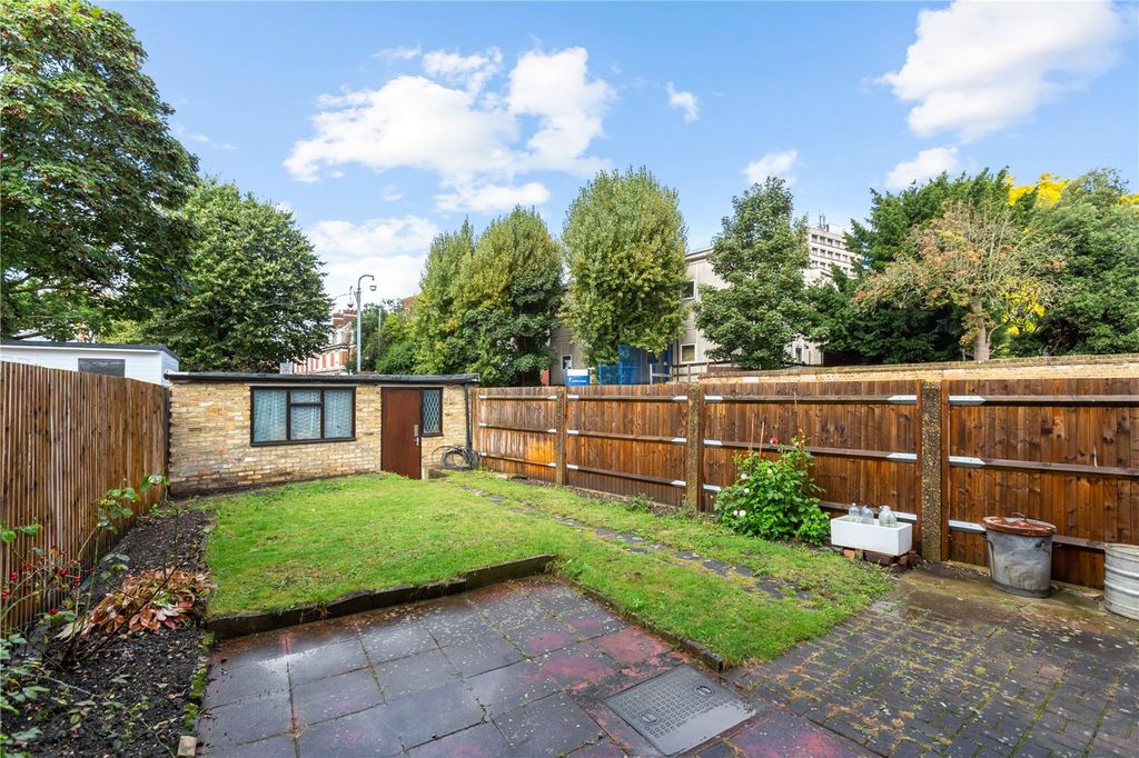 Property photo 3 of 14 Picture No. 13