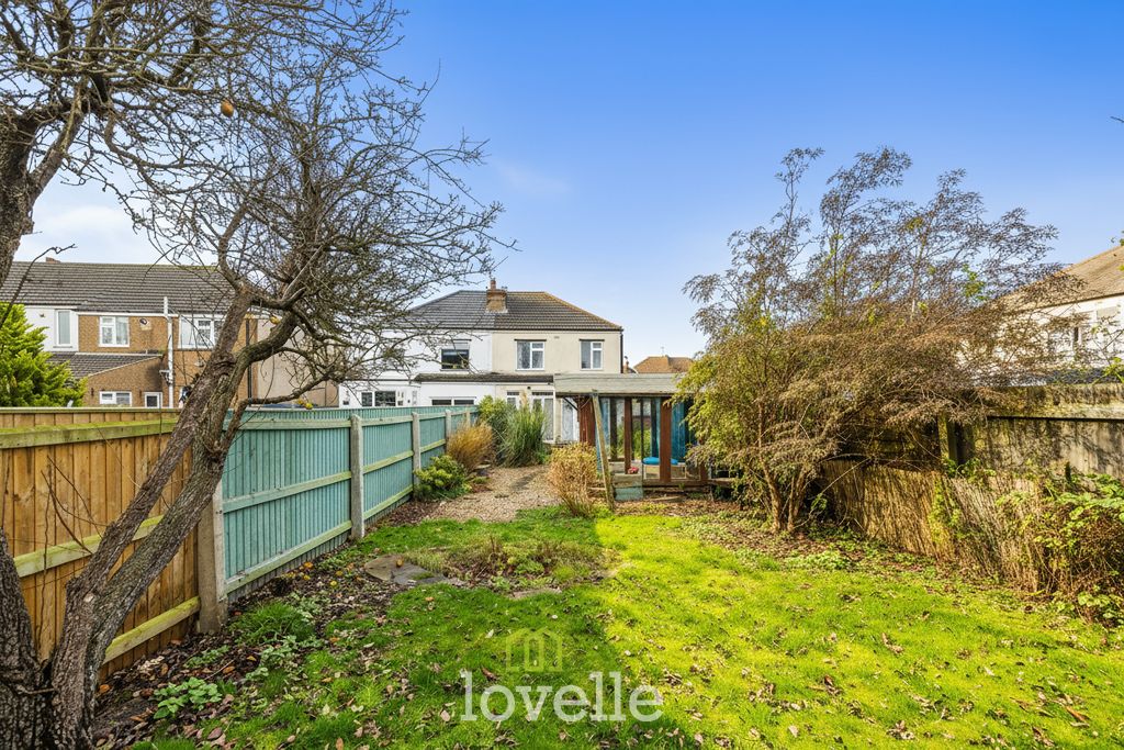 Property photo 2 of 21