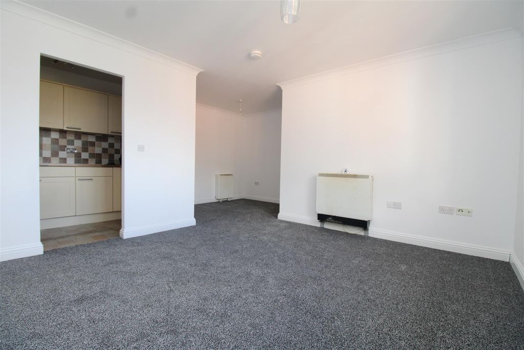 Property photo 3 of 8 Img_6436.Jpg