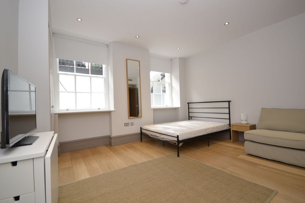 Property photo 2 of 4