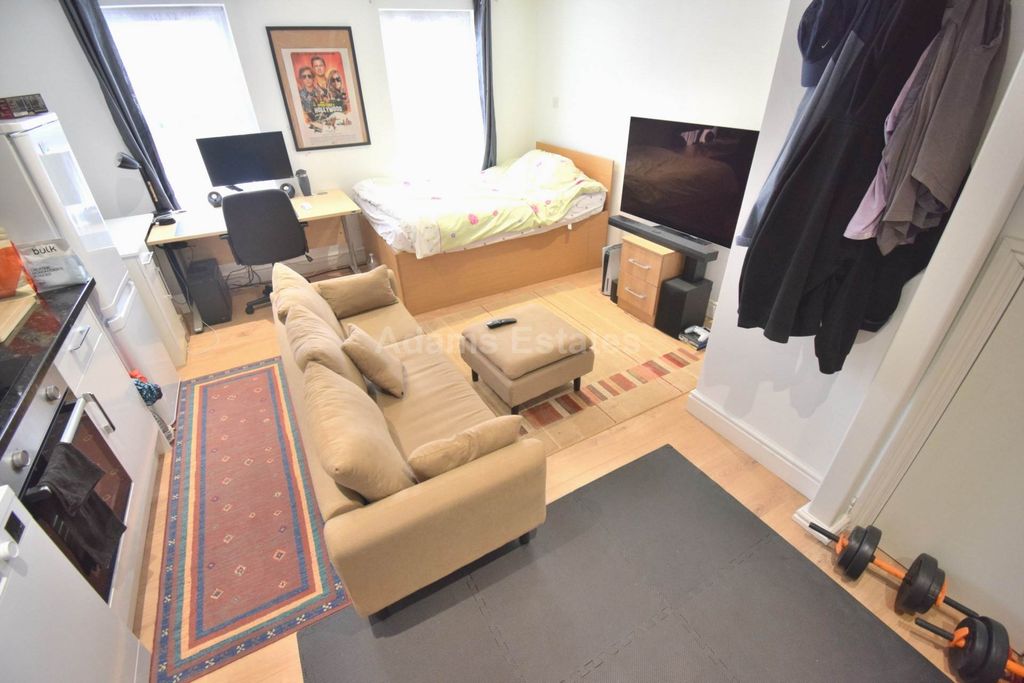 Property photo 2 of 4