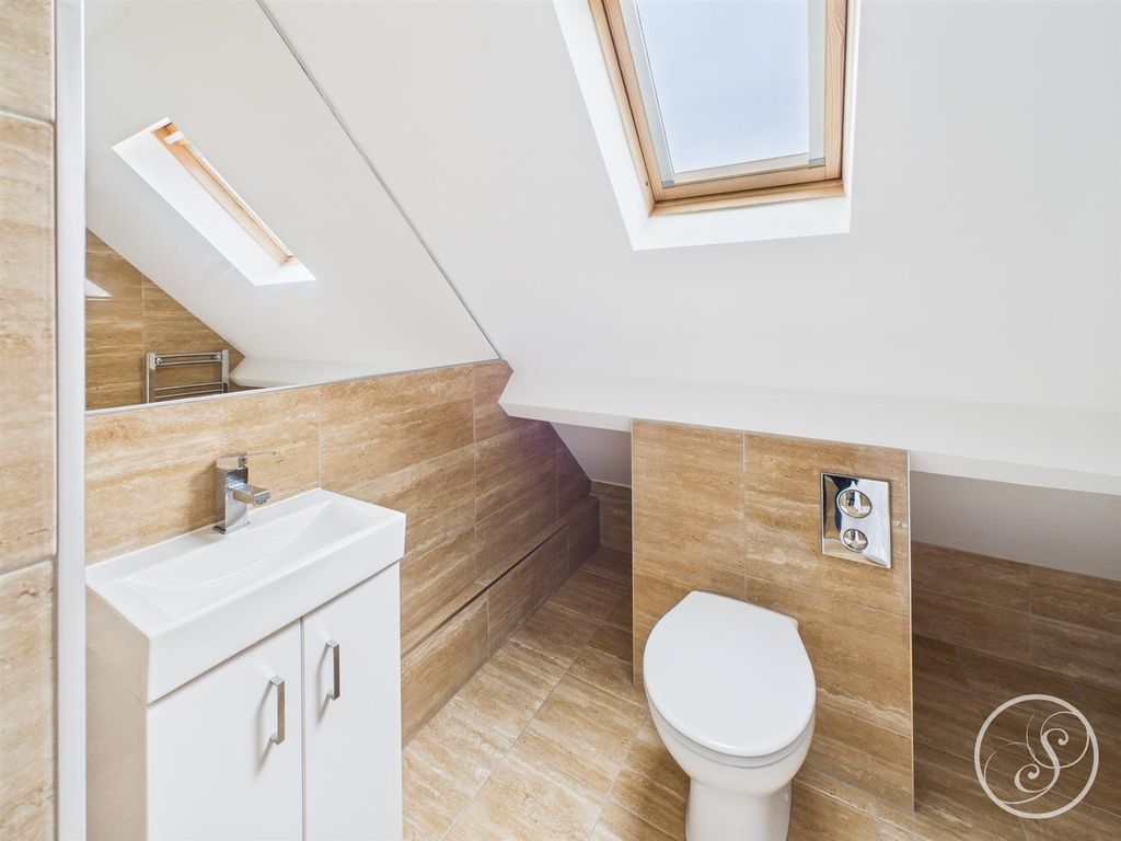 Property photo 3 of 17 Cam02071G0-Pr0818-Still001.Jpg