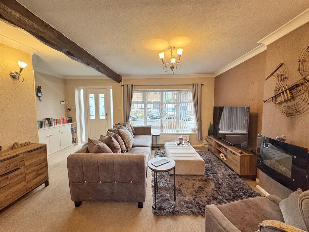 Property photo 2 of 33 Picture No. 36