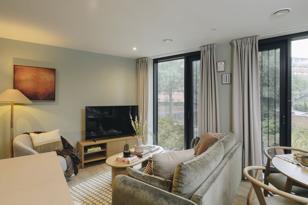Property photo 1 of 14 19