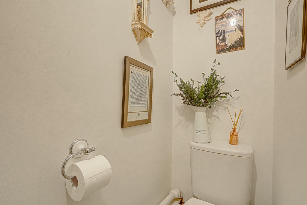 Property photo 3 of 31