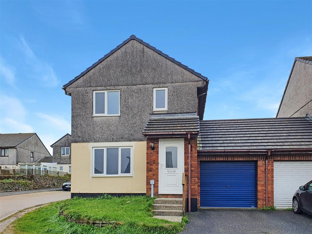 Property photo 1 of 13 97 Kingsley Court